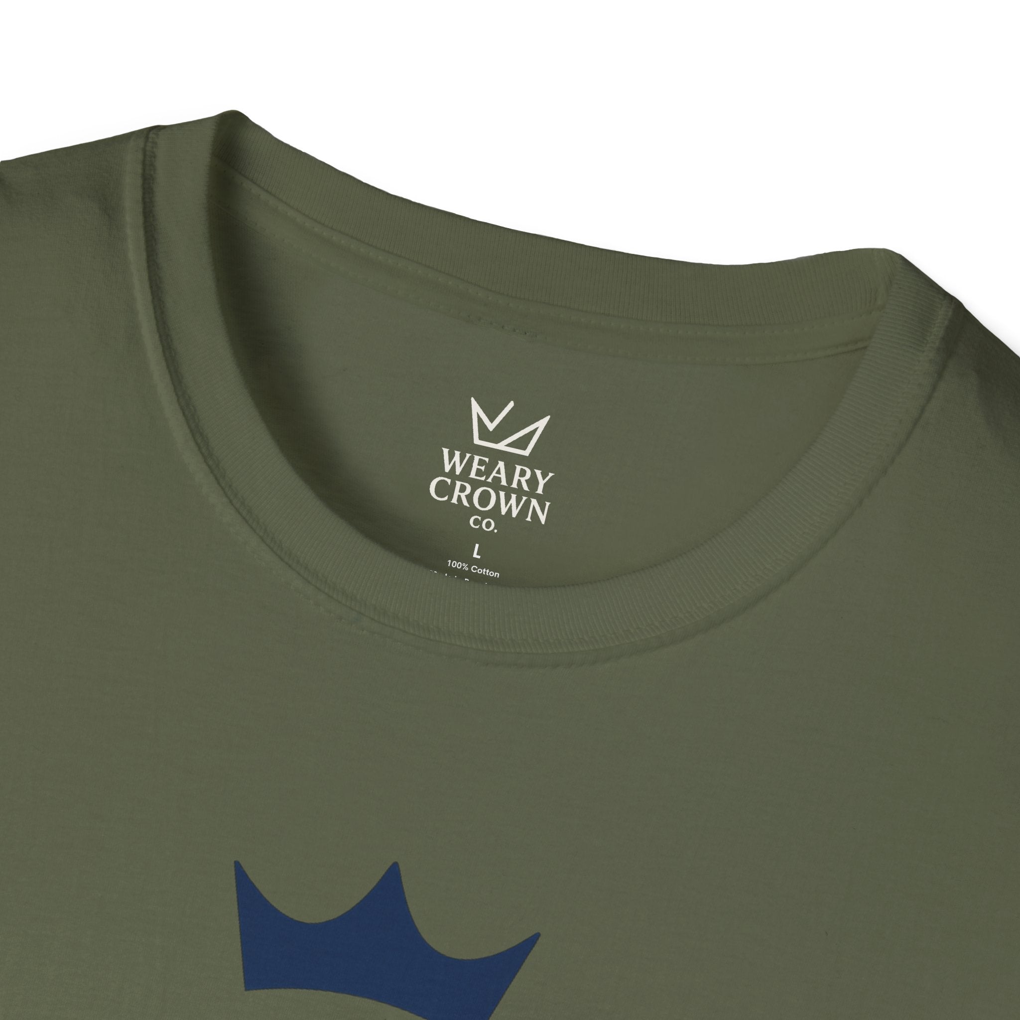Wolf Compass Leadership Tee – Minimal Crest Graphic T‑Shirt
